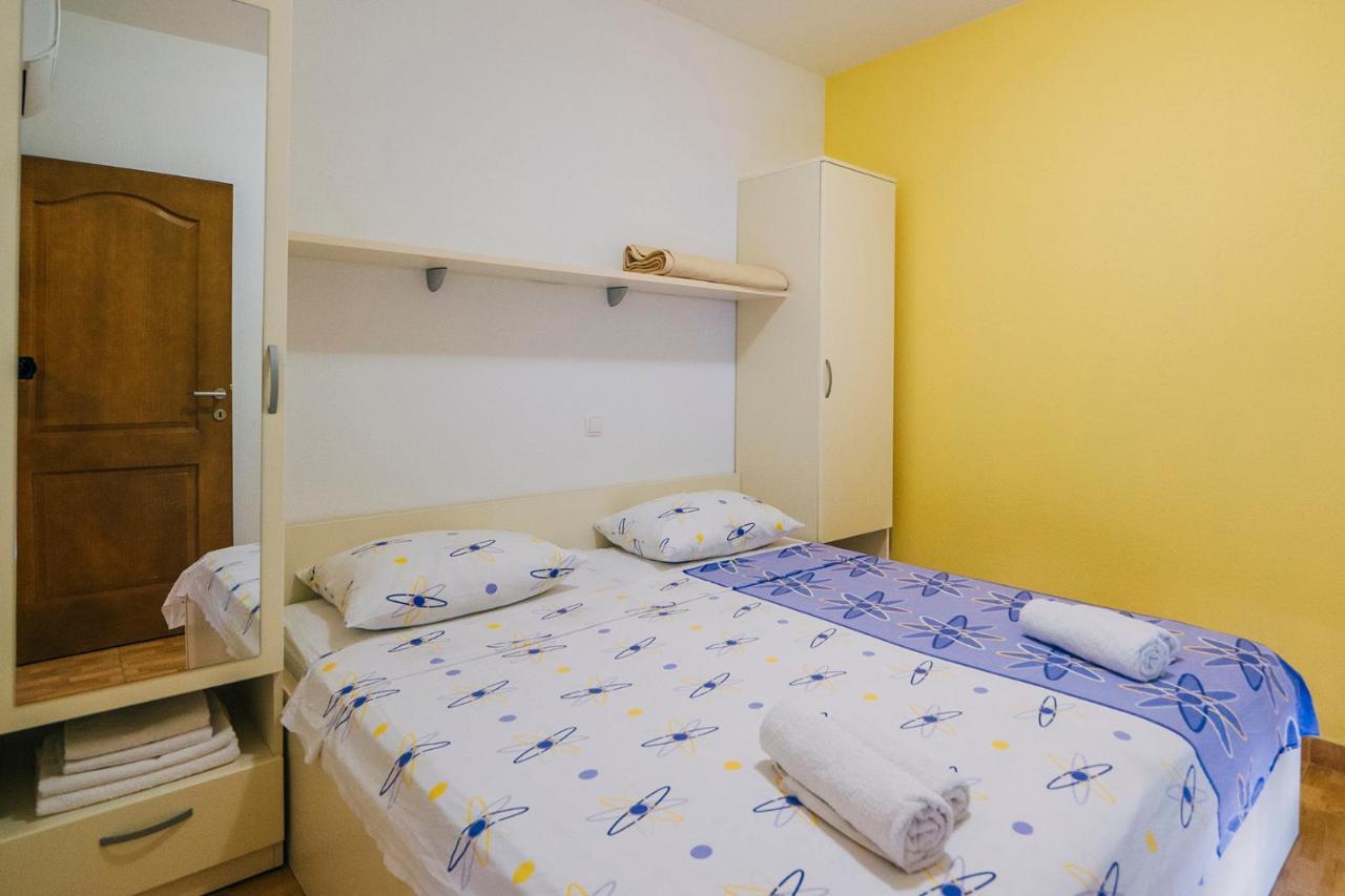 Apartments Luxur Center Baška Voda Buitenkant foto