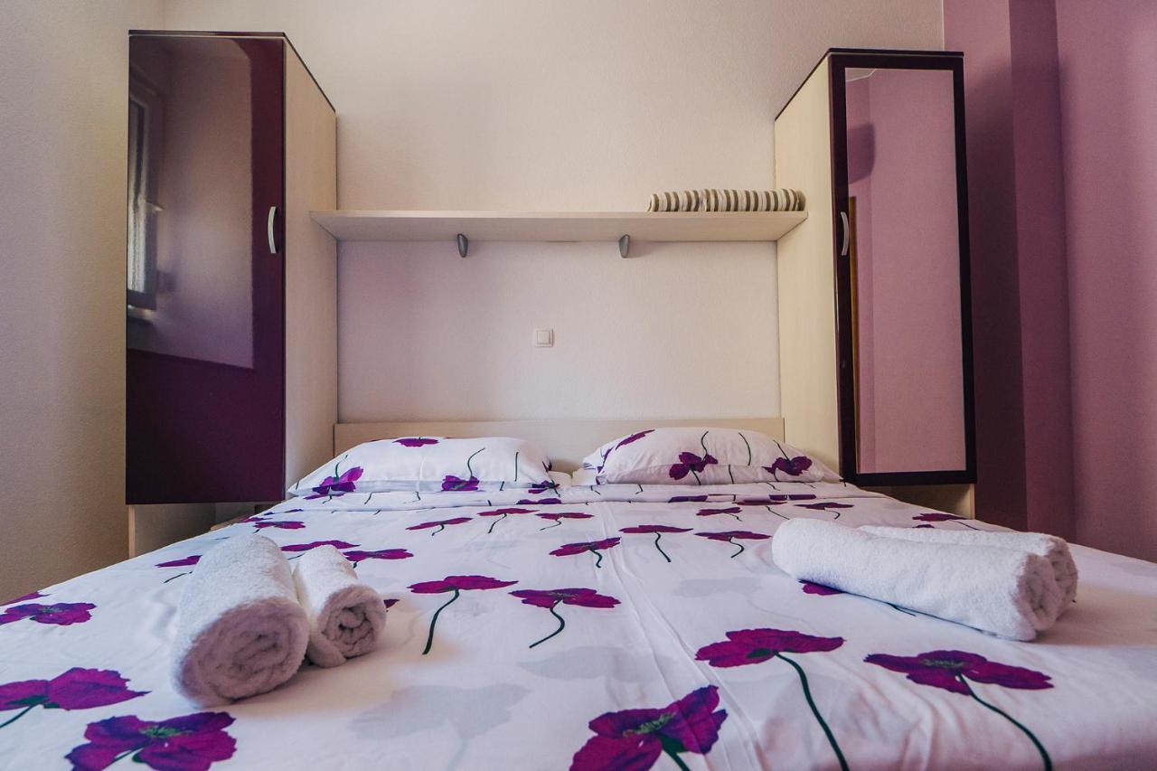 Apartments Luxur Center Baška Voda Buitenkant foto