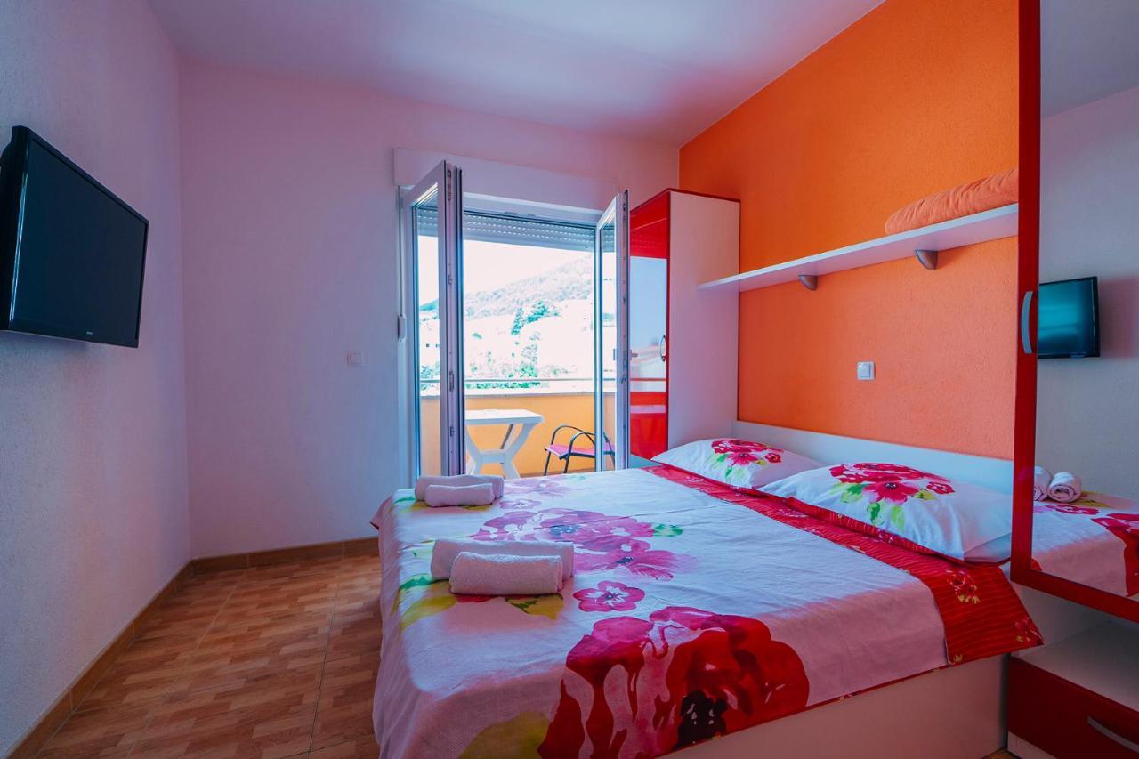 Apartments Luxur Center Baška Voda Buitenkant foto