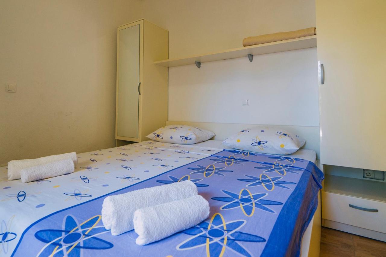 Apartments Luxur Center Baška Voda Buitenkant foto