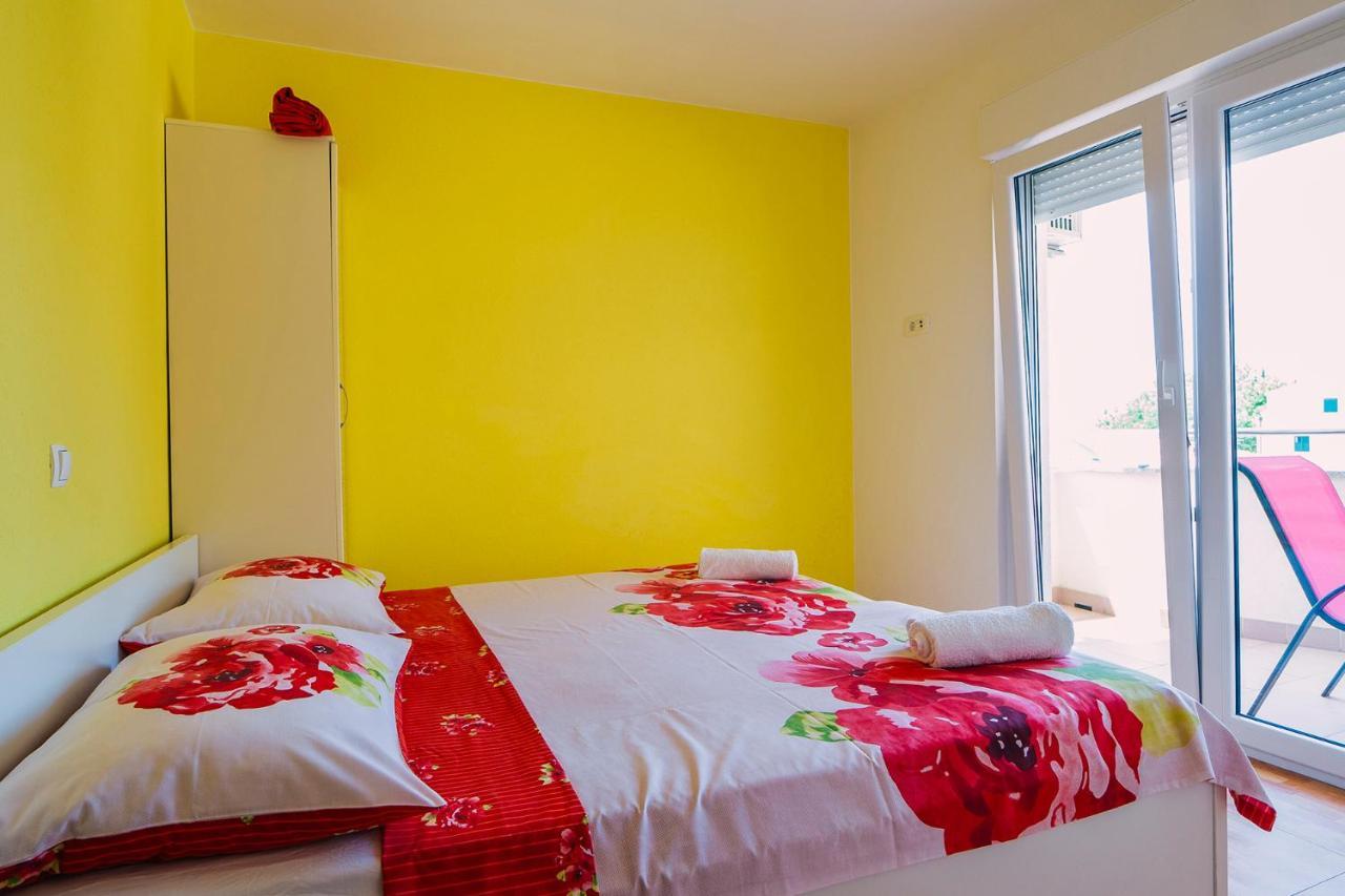 Apartments Luxur Center Baška Voda Buitenkant foto