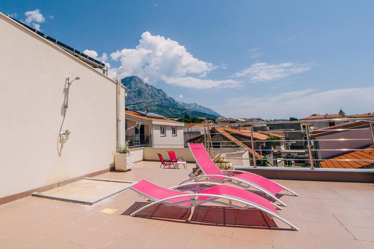 Apartments Luxur Center Baška Voda Buitenkant foto
